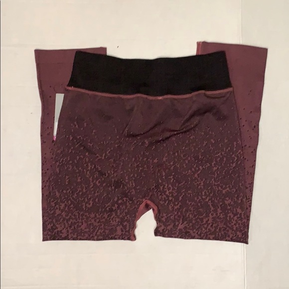 Colosseum Capri Leggings - Picture 2 of 3